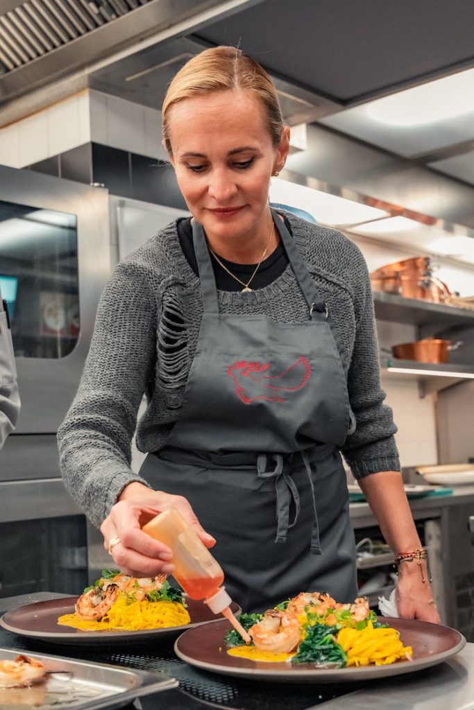 Dobrovaření s Monikou Absolonovou v restauraci Červený Jelen