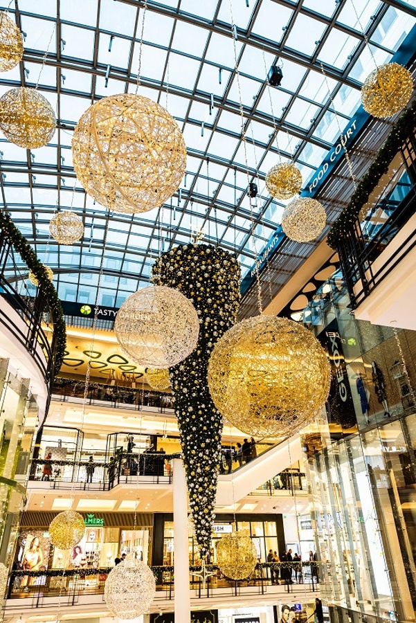 Palladium láká vánoční atmosférou k nákupům dárků a k pomoci dětem