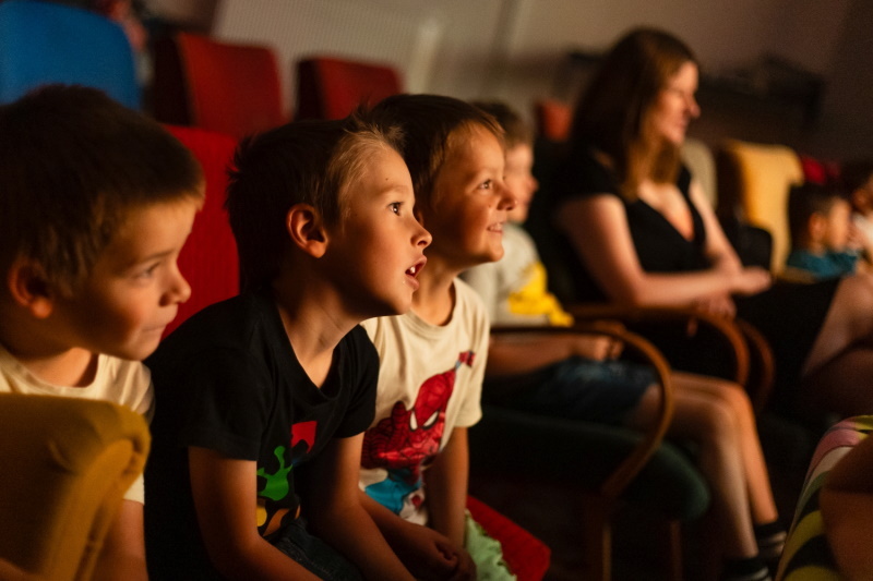 Smíchov: Kino Kavalírka spouští první pražský Audiovizuální HUB