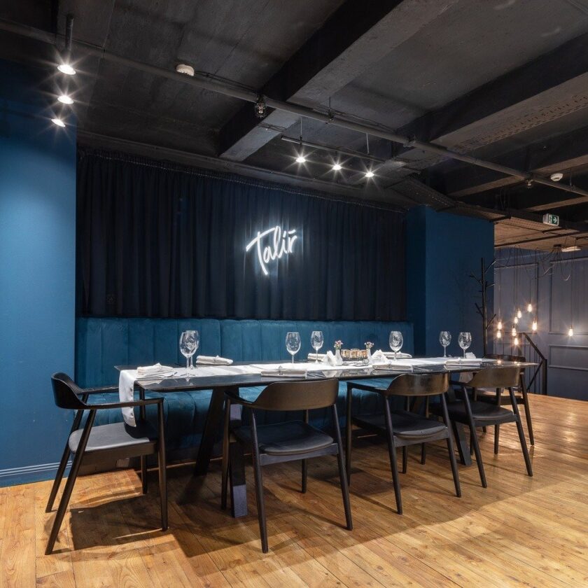 V Designové restauraci Talíř na Václavském náměstí v květnu hlavní roli král jarní kuchyně – zelený a bílý chřest