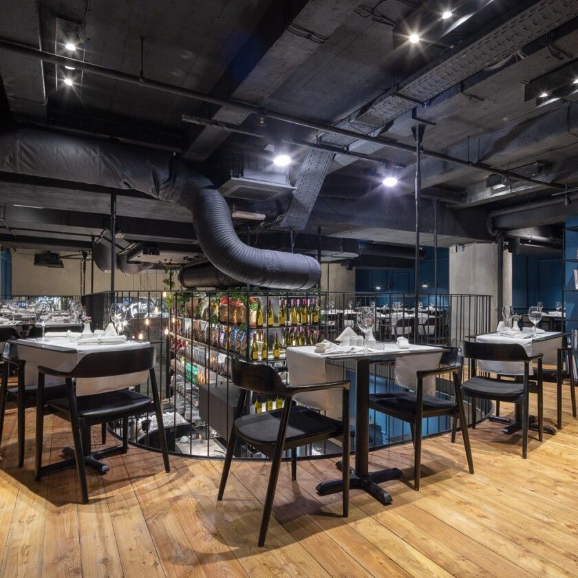 V Designové restauraci Talíř na Václavském náměstí v květnu hlavní roli král jarní kuchyně – zelený a bílý chřest