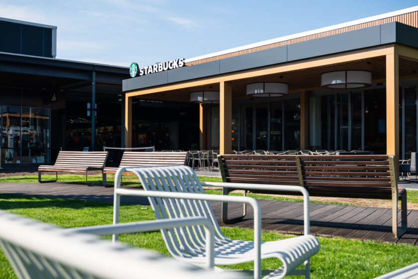 Fashion Aréna otevřela redesignovaný Starbucks